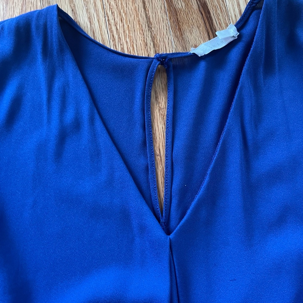 Blouse - Picture 2 of 3